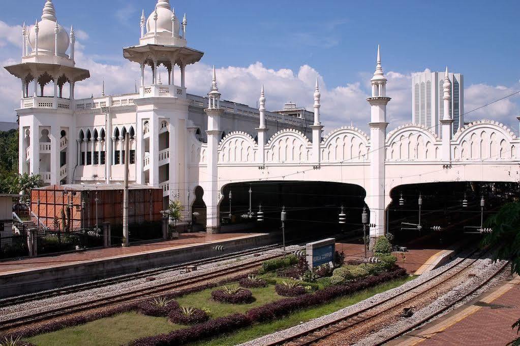 Lotus Hotel Masjid India Куала Лумпур Екстериор снимка